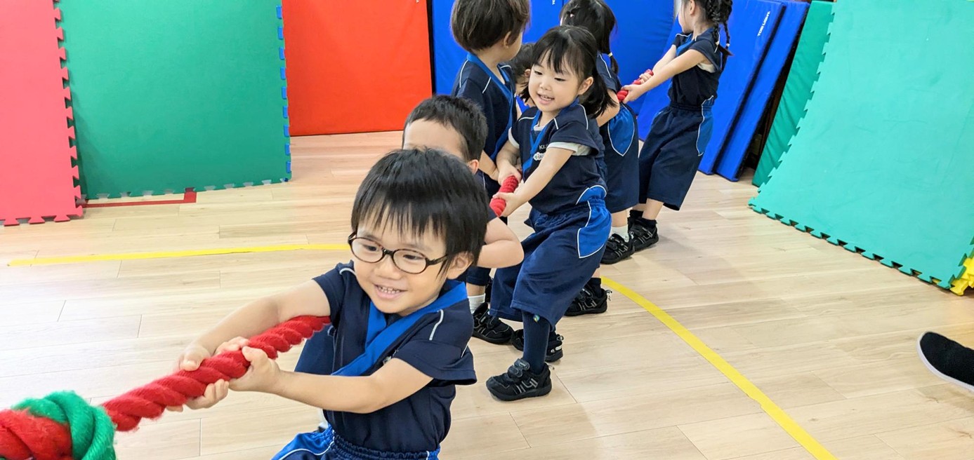 【新学期応援値下】リトミックカリキュラム １２ヶ月 クラス時間・料金 ｜ 茨木中央ファミリースクール｜幼児から学生